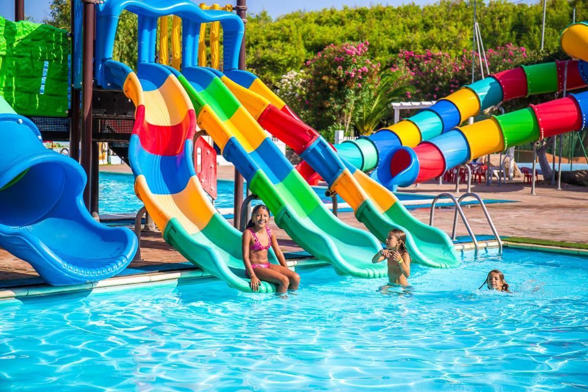 Village & Camping La Foce ヴァッレドーリア エクステリア 写真