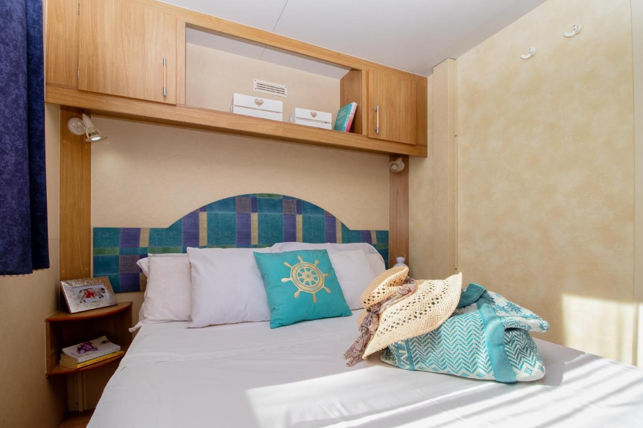 Village & Camping La Foce ヴァッレドーリア エクステリア 写真