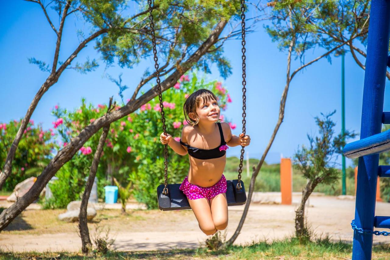 Village & Camping La Foce ヴァッレドーリア エクステリア 写真